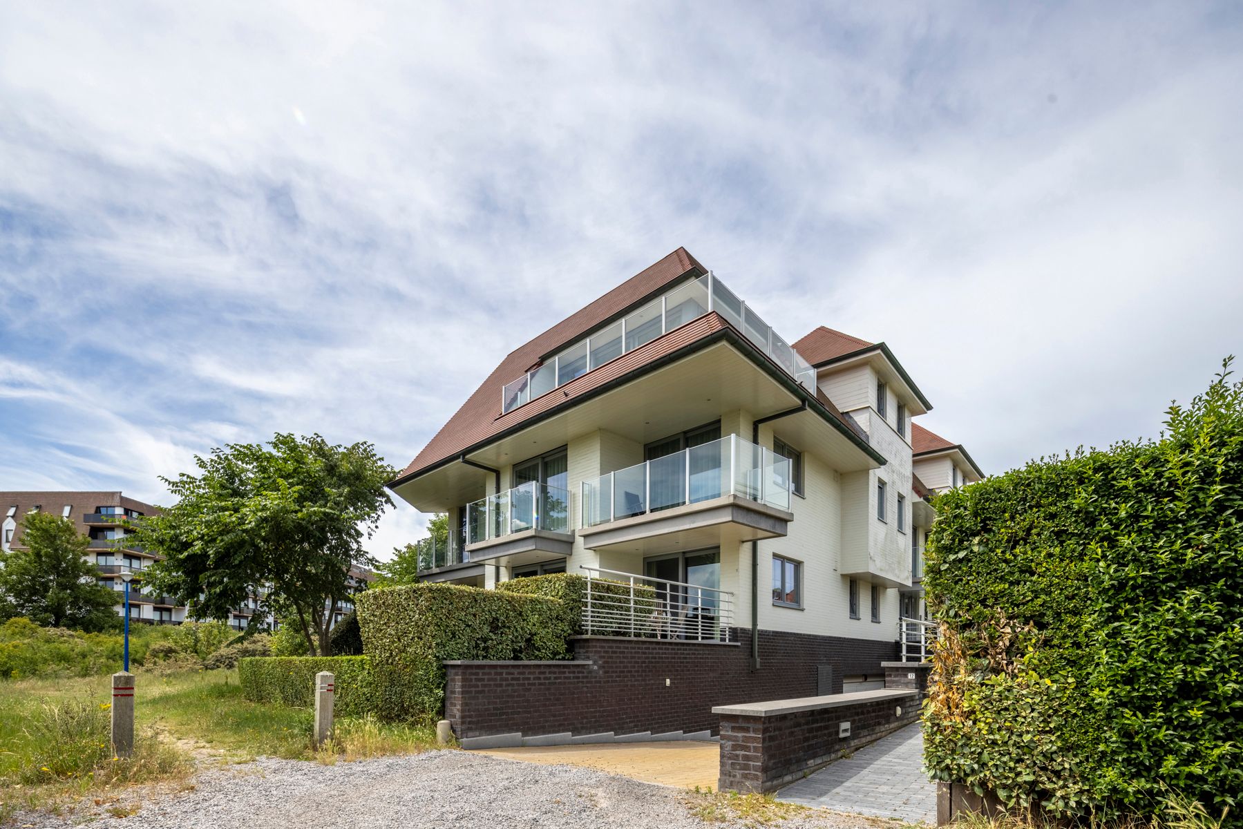 Recente penthouse met 2 slaapkamers en grote terrassen foto 22
