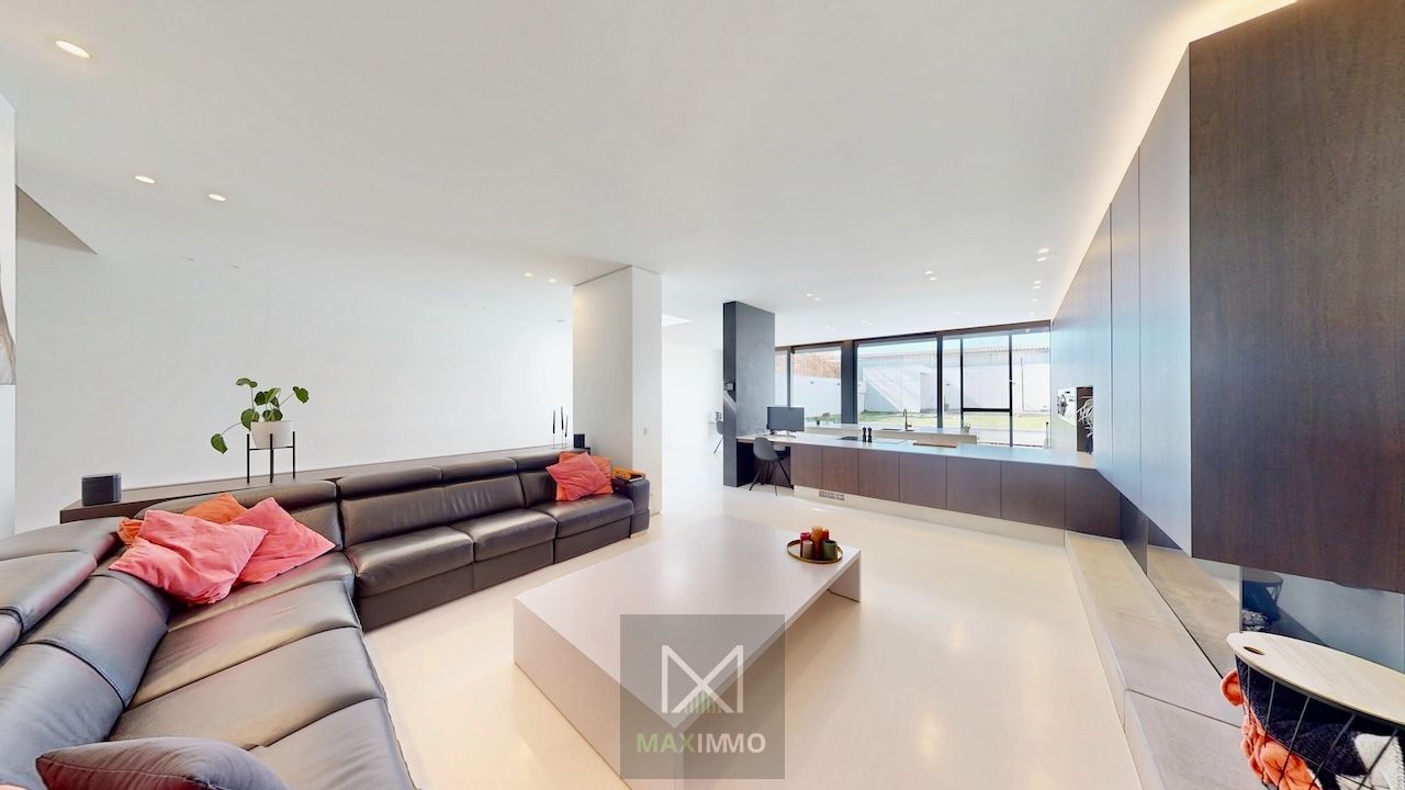 🏡 THE ONE & ONLY – Architecturale parel in hartje Lauwe! foto 4