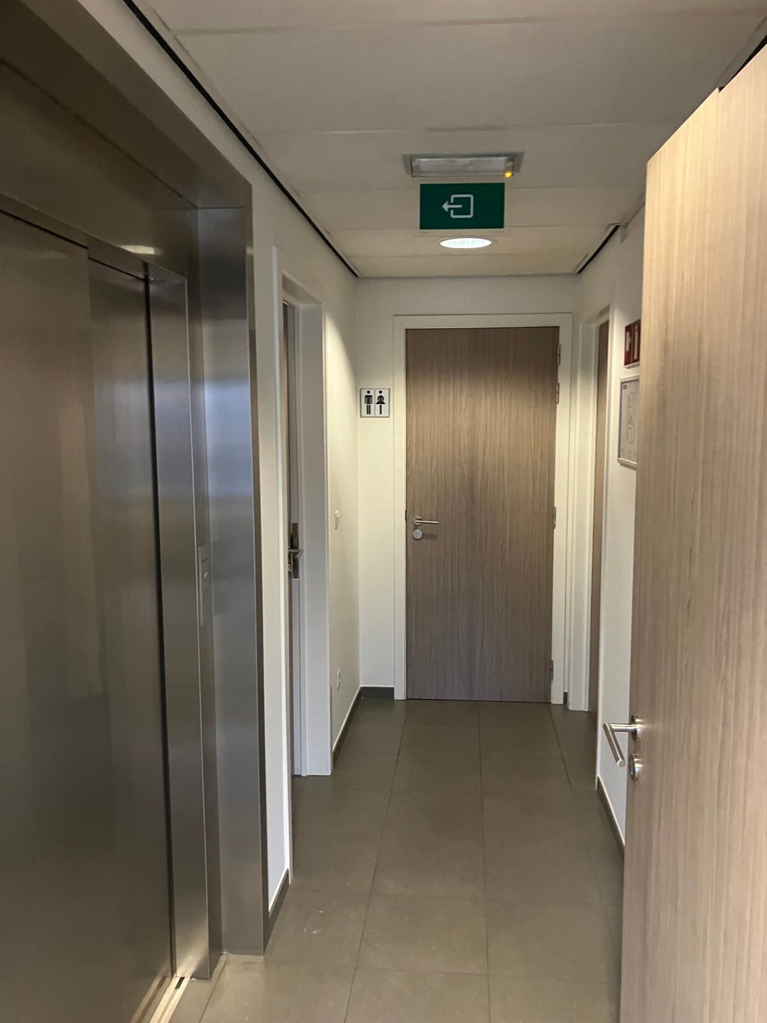STIJLVOLLE KANTOREN VAN 250M² foto 12