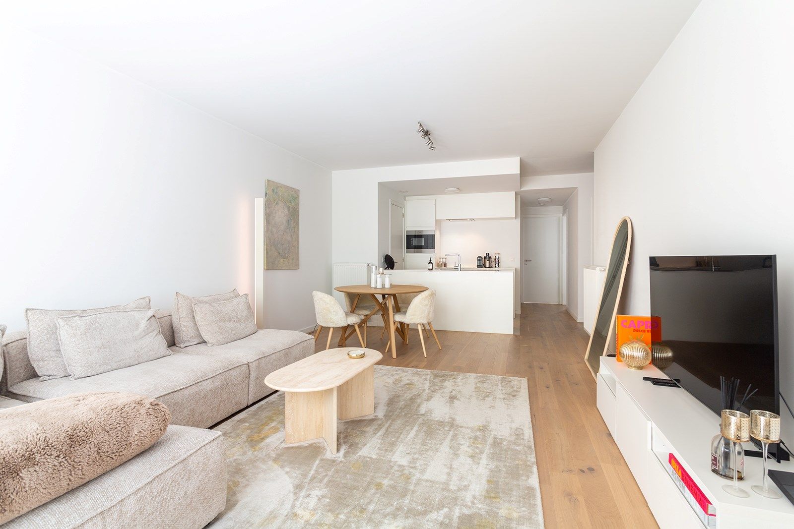 Stijlvol wonen in hartje Cadix met parkzicht foto 9