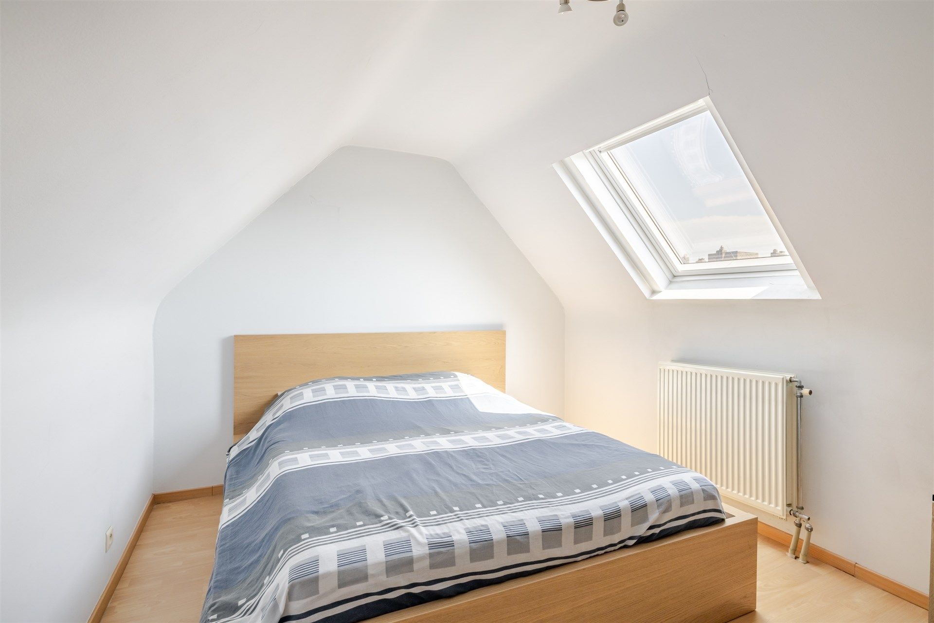 Instapklaar appartement met 2 slaapkamers in Dendermonde! foto 12