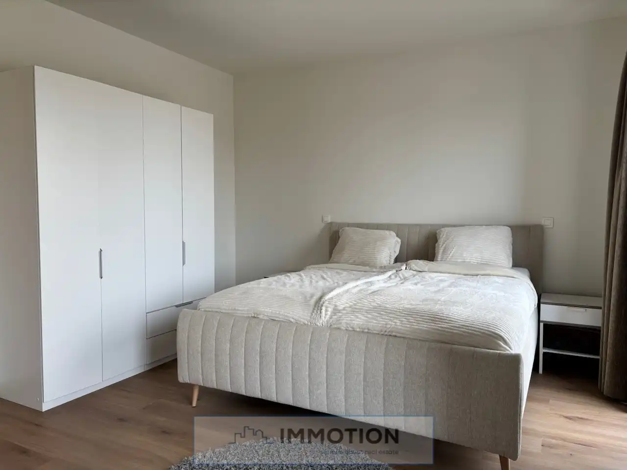 Recente woning met 3 slaapkamers en parking te huur in centrum Kortrijk foto 10