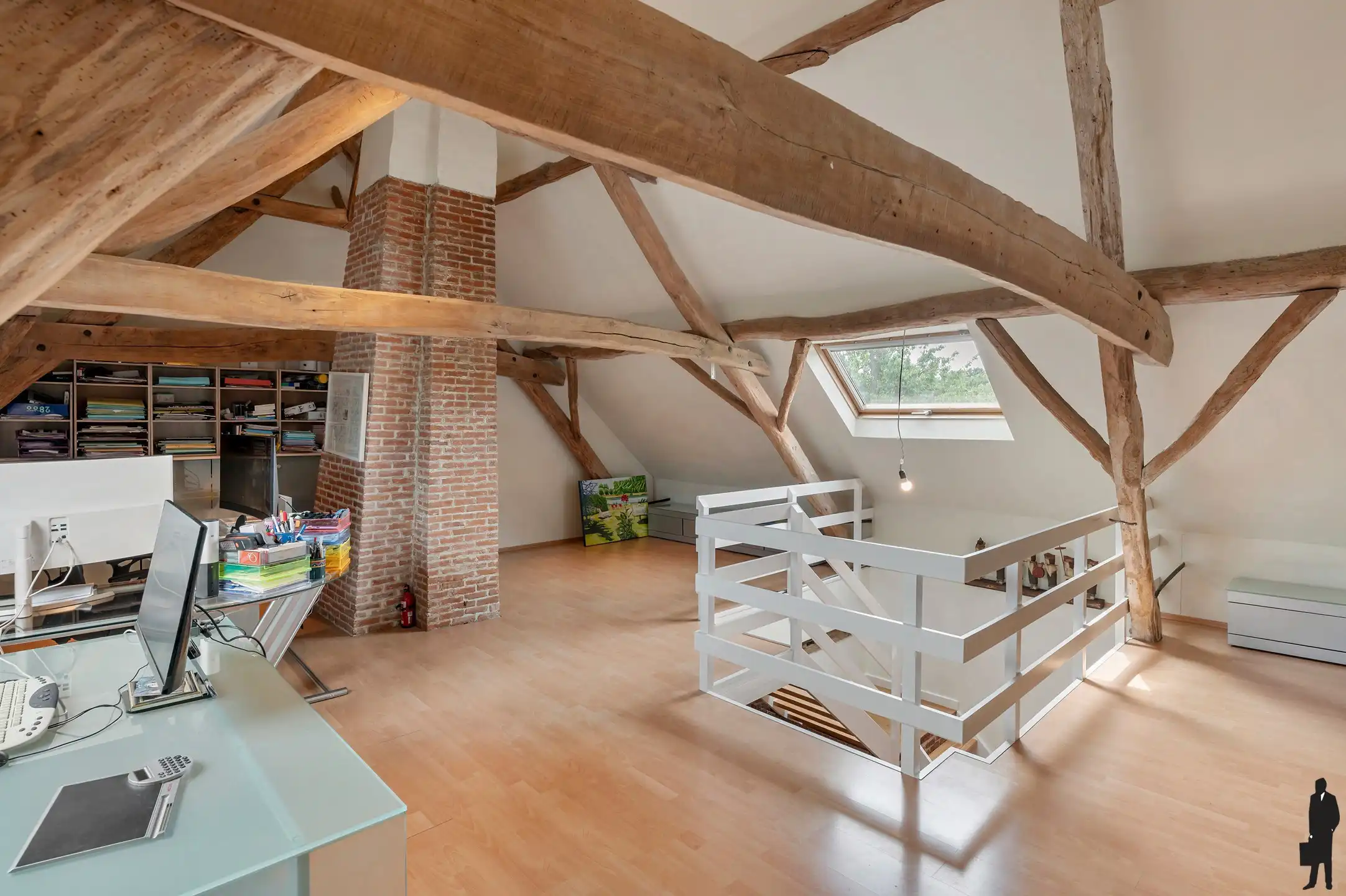 Authentieke en luxueus gerenoveerde langgevelhoeve op een domein van 6.920 m². foto 11