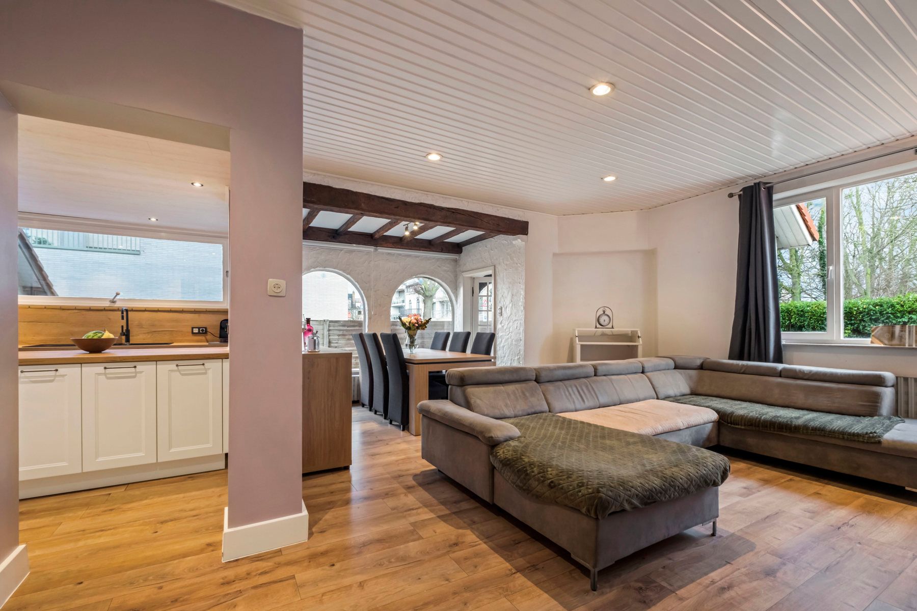 Charmante woning, net om de hoek van het strand te Bredene. foto 8