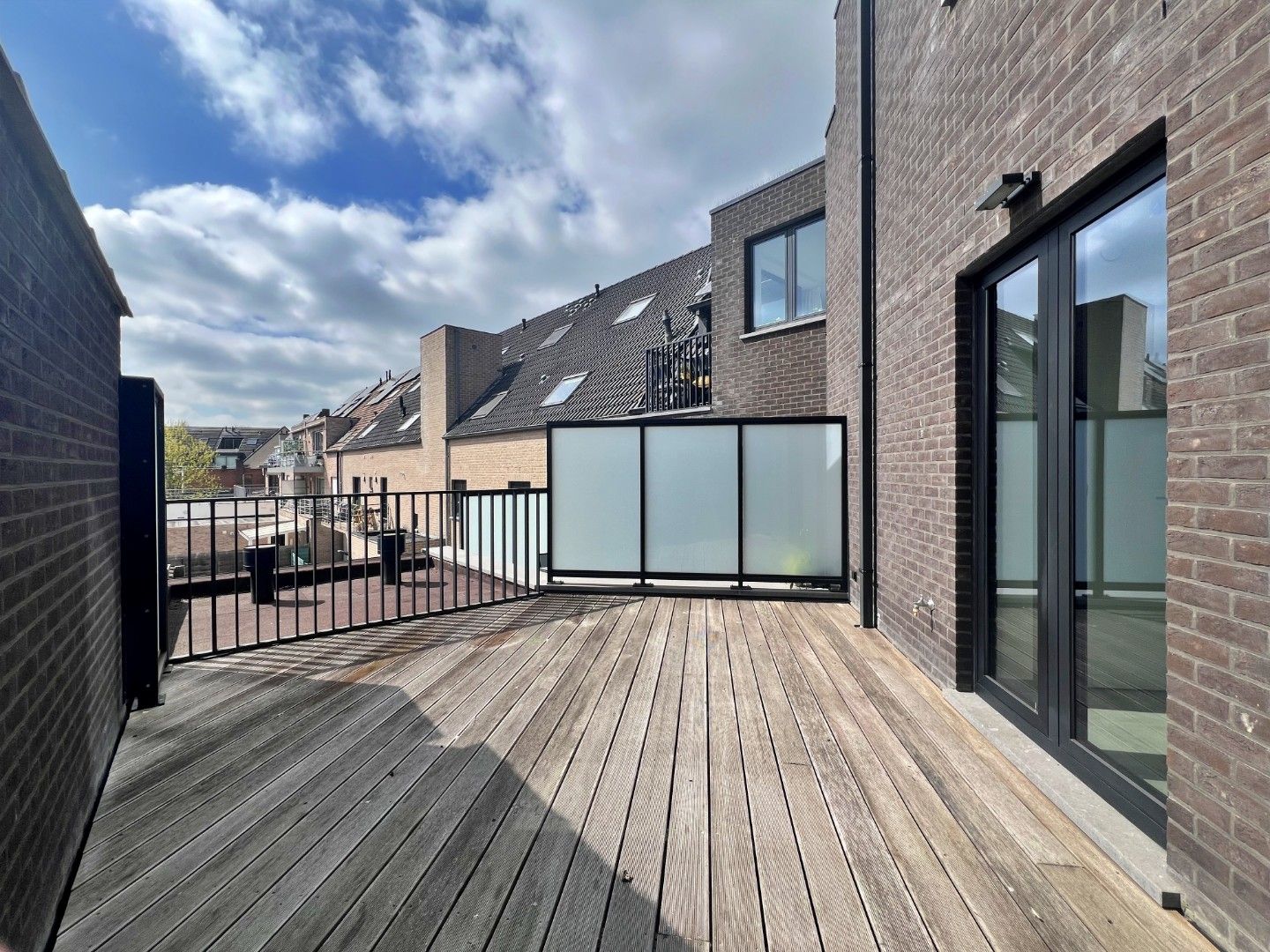 Instapklaar nieuwbouwappartement te huur in hartje Lievegem – E-peil 25 foto 19