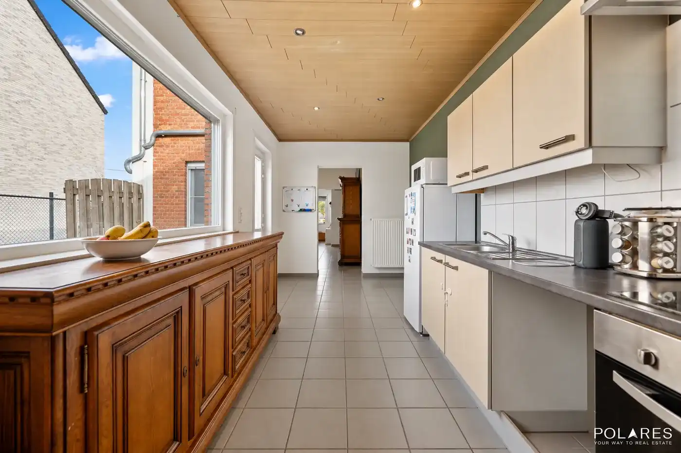 Gerenoveerde gezinswoning met 3 slaapkamers foto 7