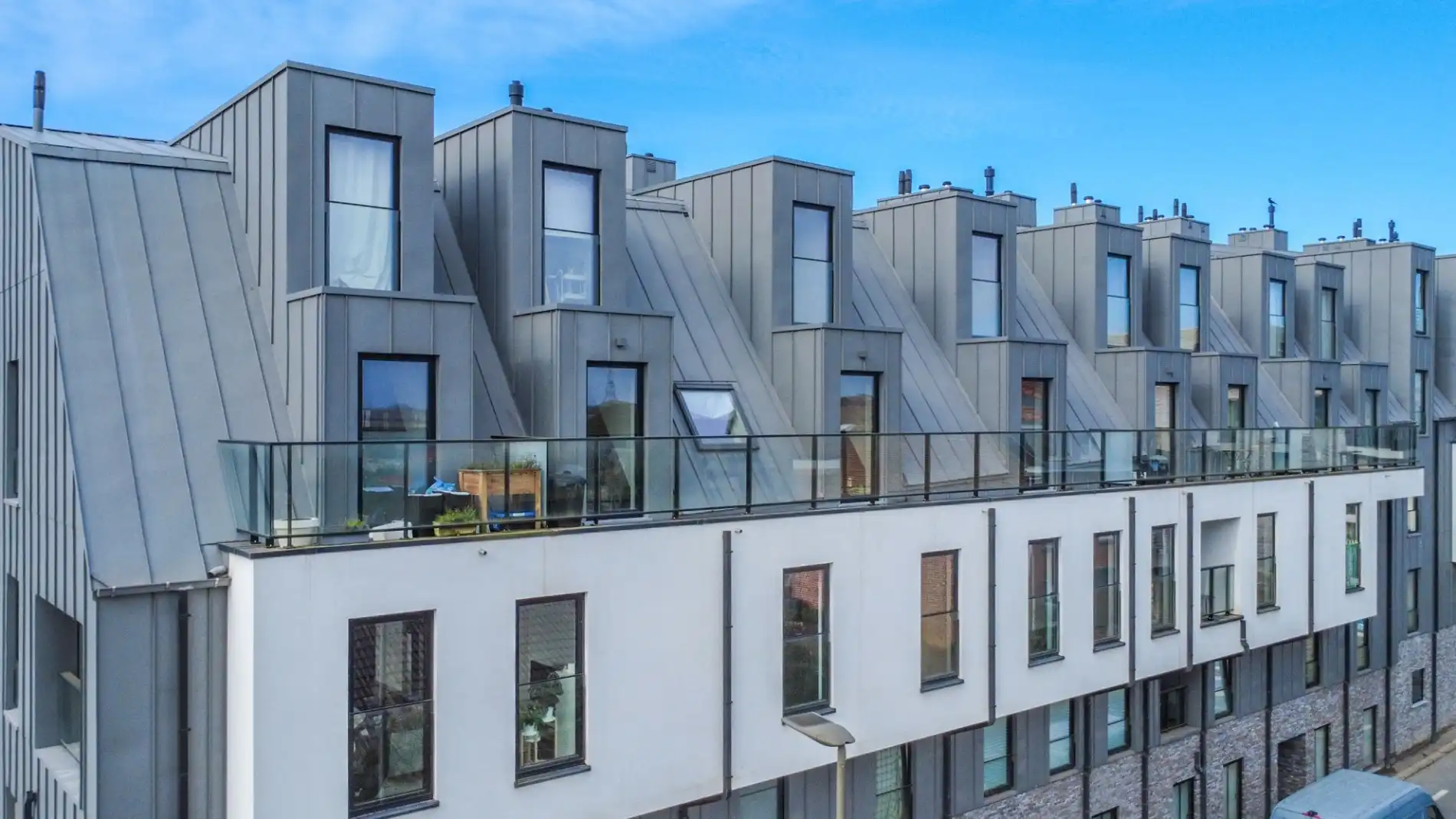 APPERTEMENT (2023) MET 3 SLAAPKAMERS, TERRAS & STAANPLAATS ! foto 4