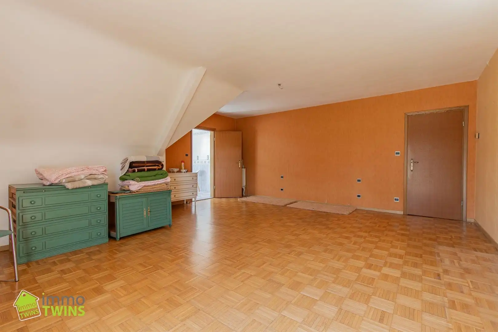 Uitzonderlijk ruime en veelzijdige praktijkwoning / cohousing met tal van mogelijkheden foto 38