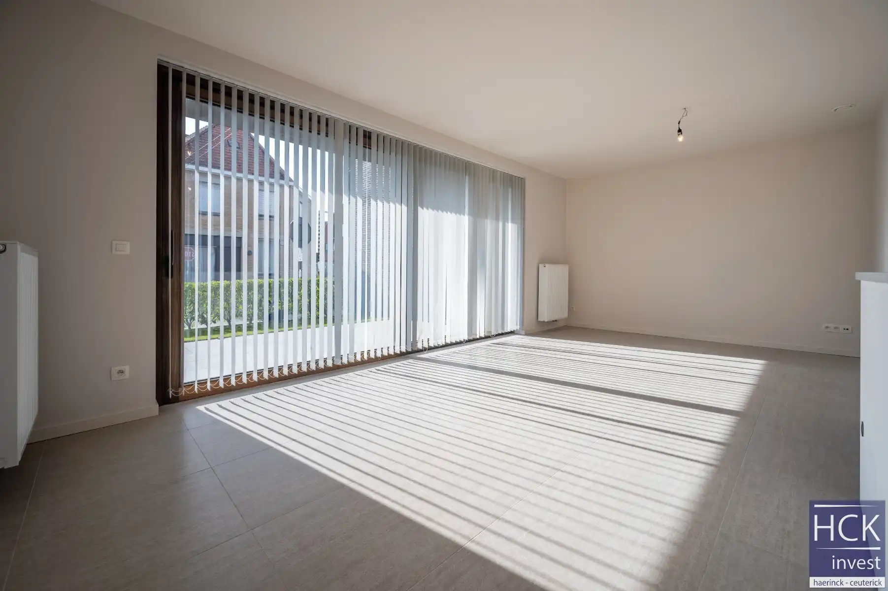 KRUISHOUTEM - Lichtrijk & ruim gelijkvloersapp. + terras op de Marolle foto 5