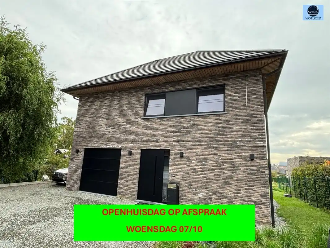 LUXUEUZE RECENTE WONING MET 3 SLAAPKAMERS, GARAGE EN TUIN foto {{pictureIndex}}