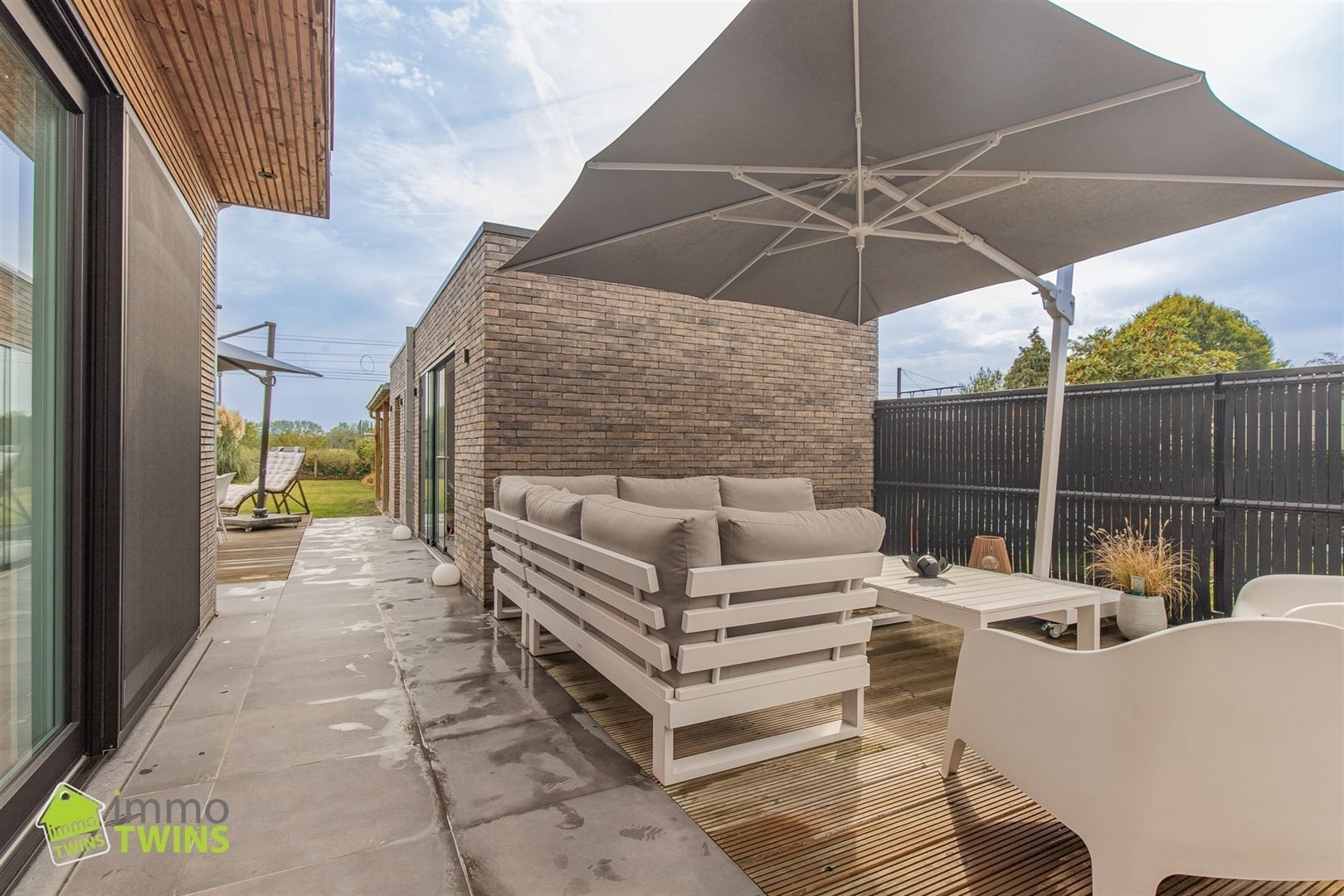 Instapklare en stijlvolle HOB met bijgebouw, tuin en visvijver te Dendermonde (Schoonaarde) foto 13