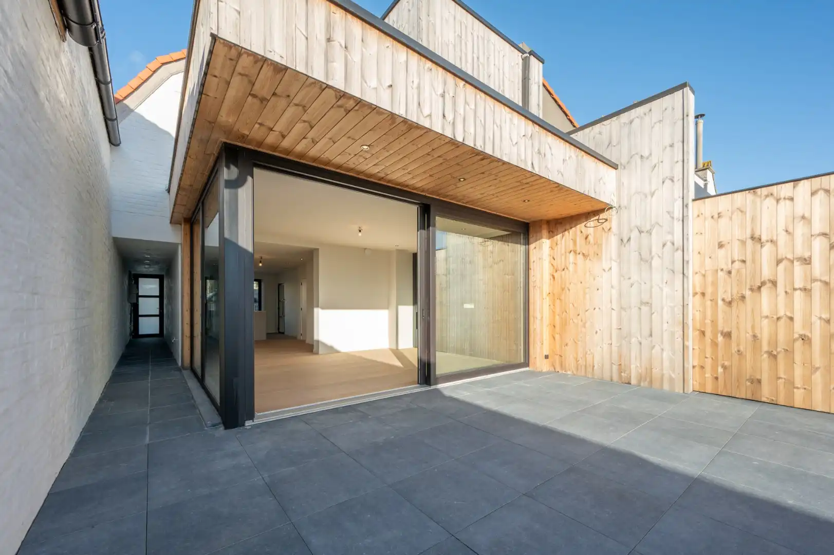 Volledig gerenoveerde en energiezuinige woning met prachtige diepe tuin foto 22