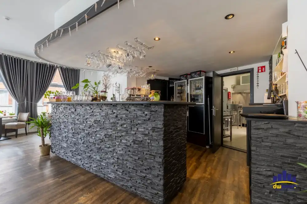 Over te nemen: Restaurant op hoekligging vlakbij De Schorre – Boom foto 6
