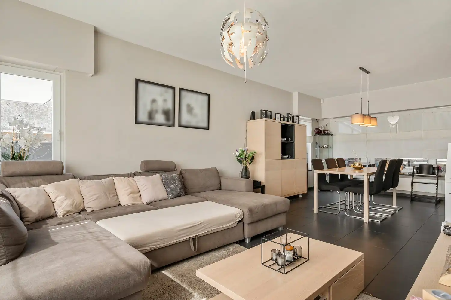 Ruime, degelijke gezinswoning met magazijn op een perceel van 930 m². foto 7