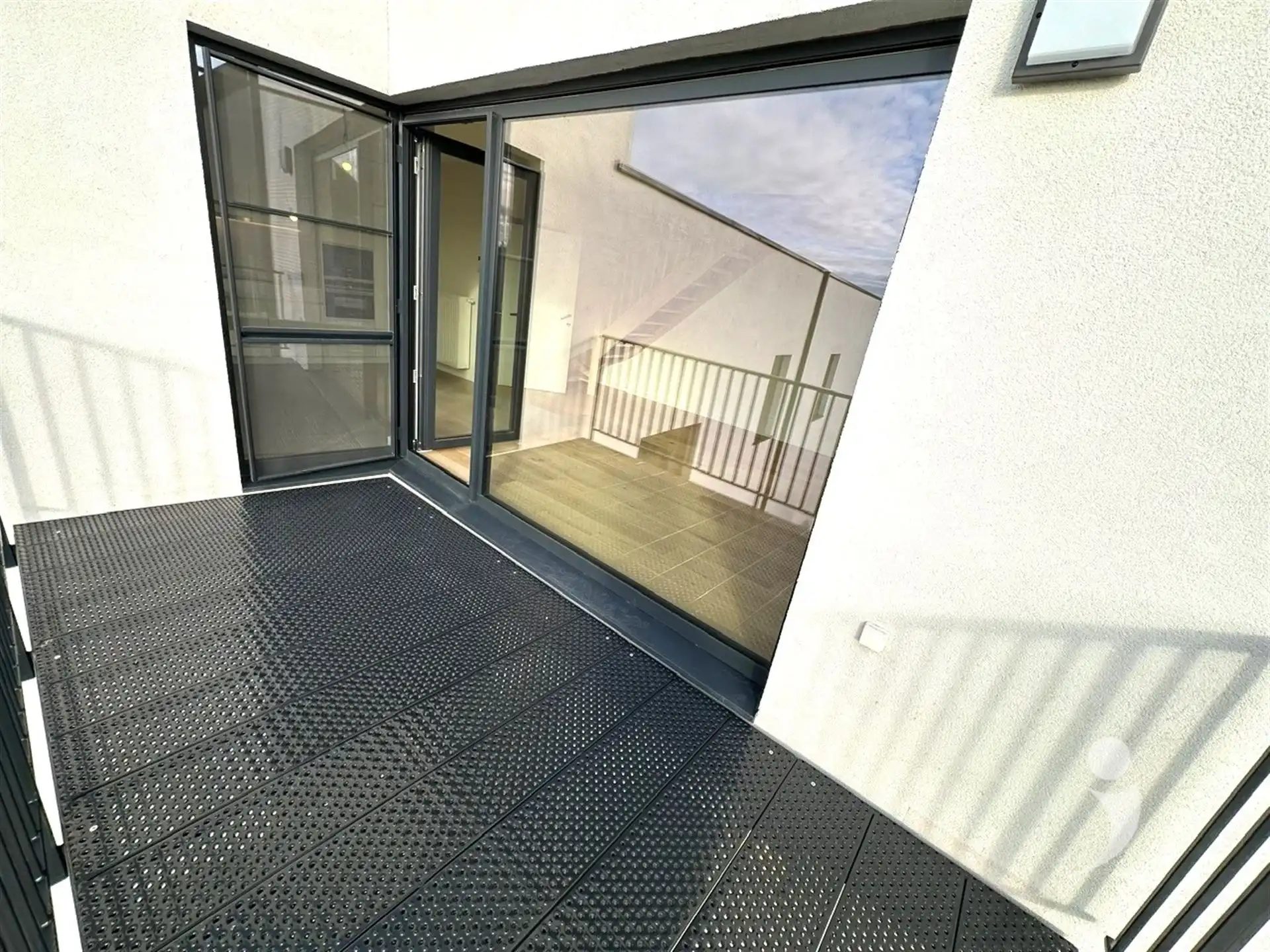 Knap vernieuwbouwappartement foto 5