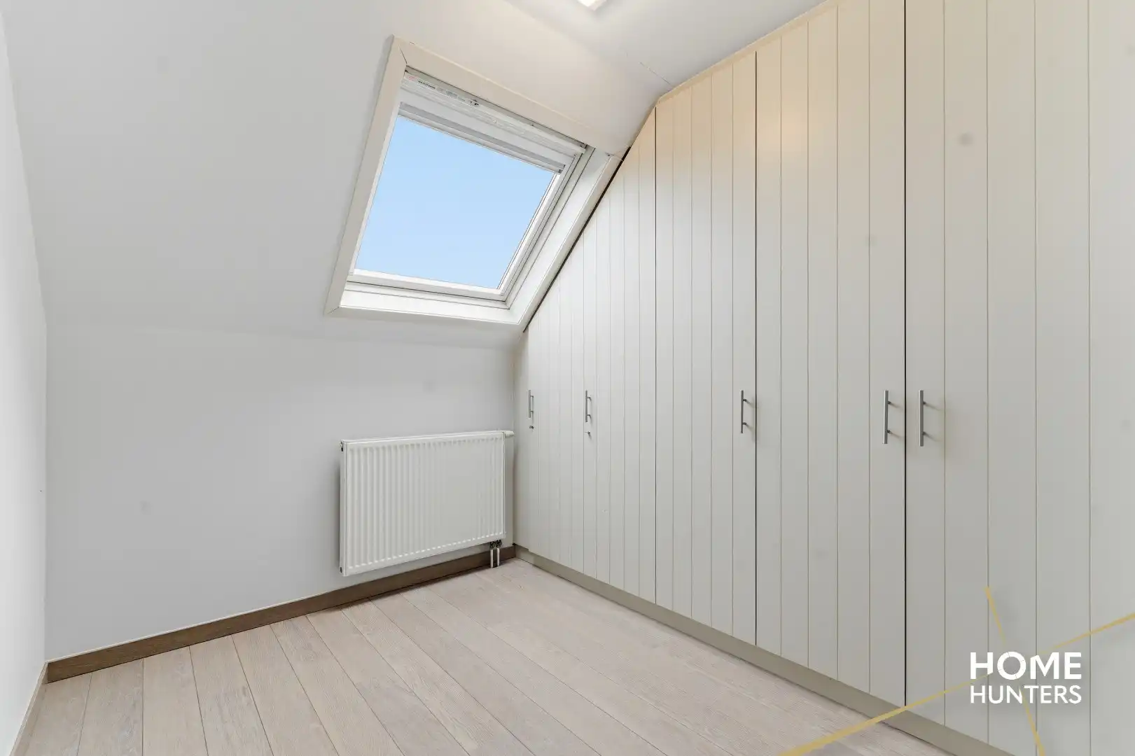 Stijlvol duplex appartement met 3 slaapkamers in hartje Kortemark! foto 7