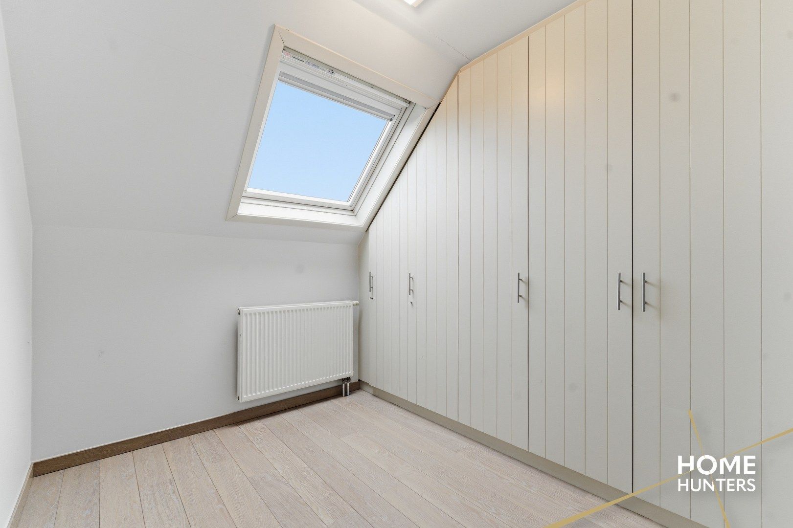 Stijlvol duplex appartement met 3 slaapkamers in hartje Kortemark! foto 7