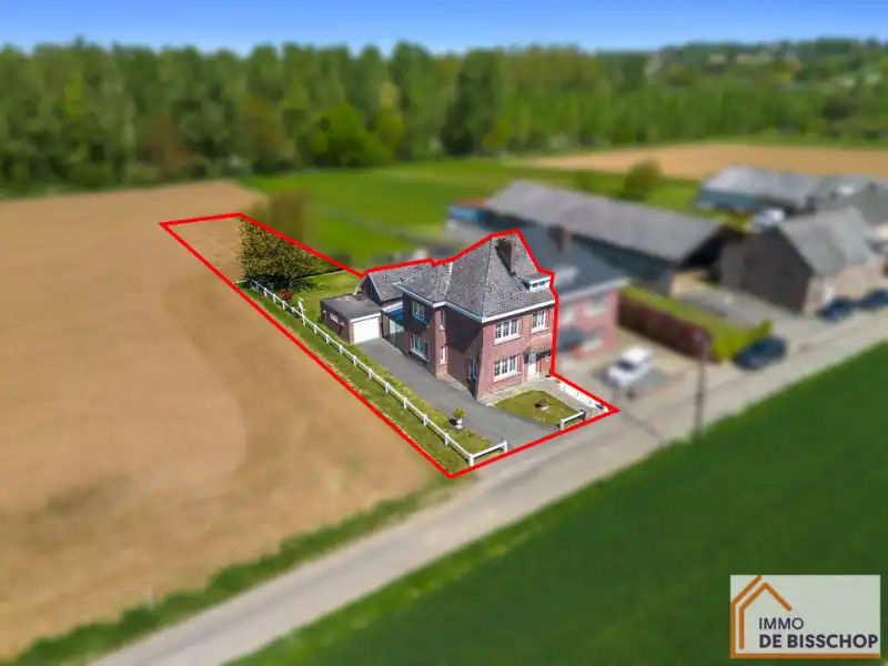Karaktervolle woning met 3 slaapkamers, grote tuin en garage foto 22