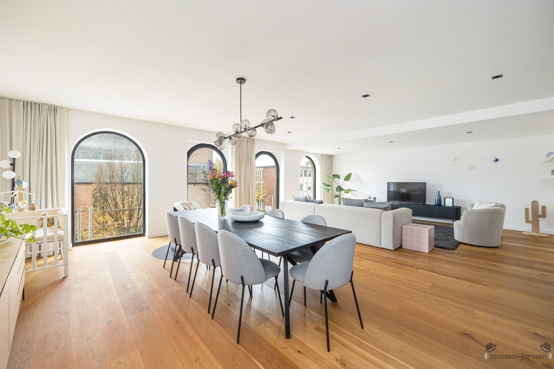 Prachtig licht en stijlvol appartement op een top locatie foto {{pictureIndex}}