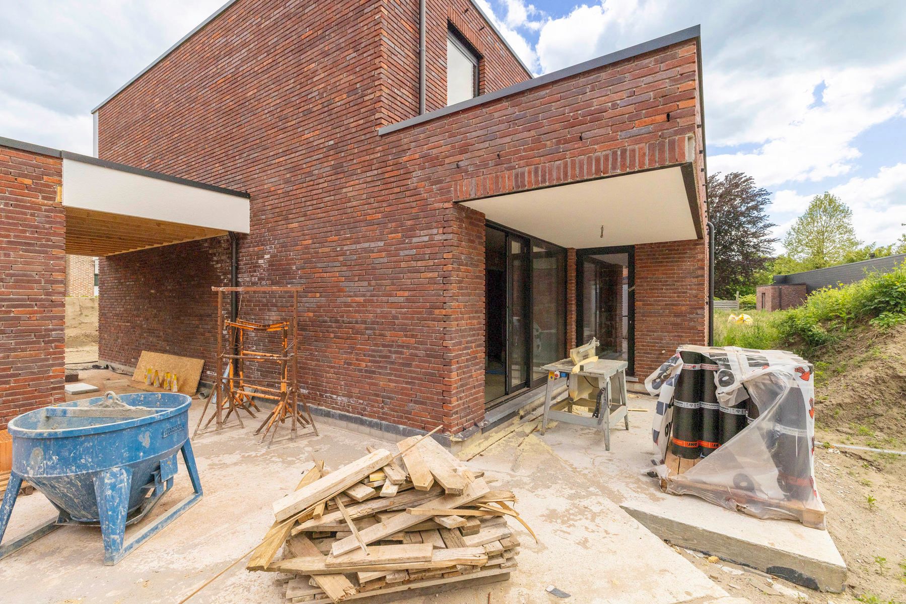 Semi-casco nieuwbouwwoning nabij centrum Nijlen met o.a. 3 slpks foto 17