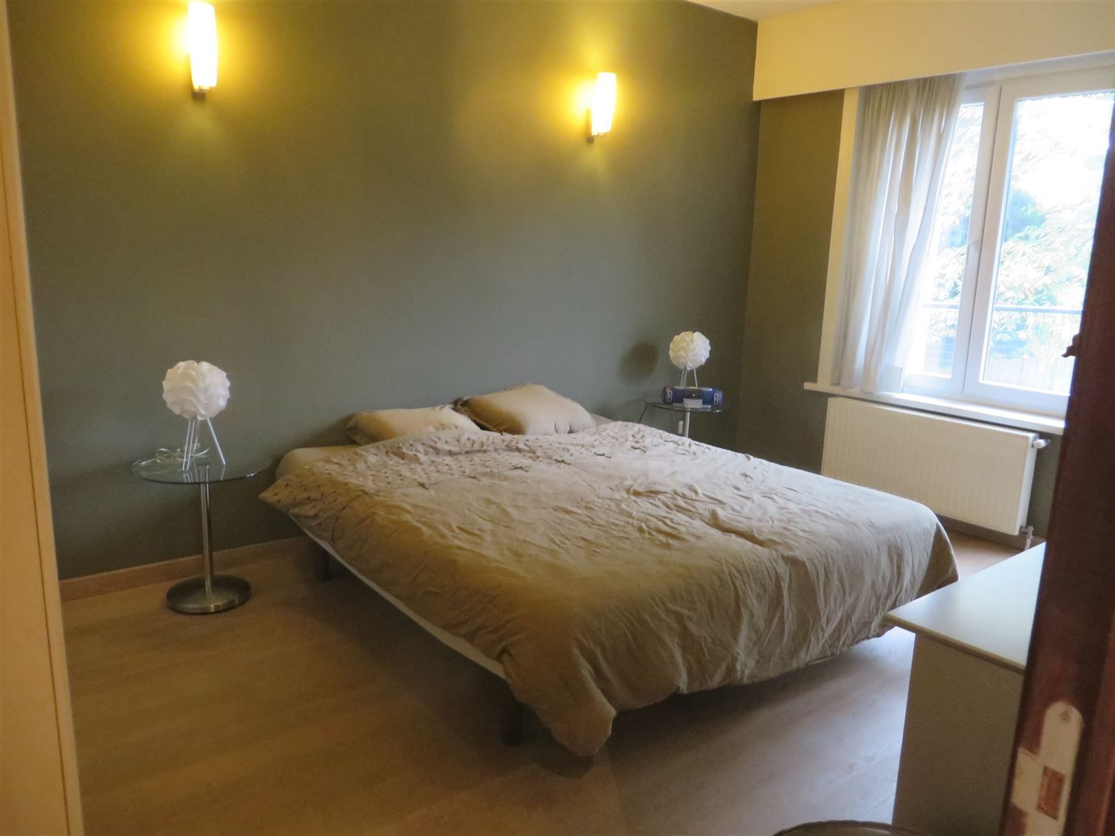 Gemeubeld appartement met 2 slaapkamers in Merksem foto 6