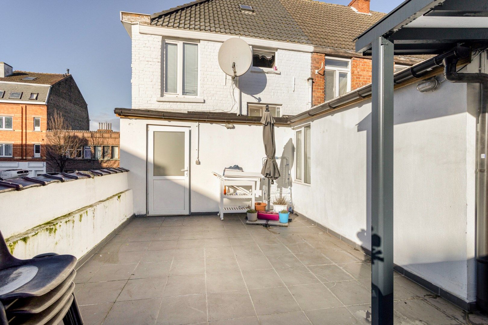 Hoekwoning met vier slaapkamers, twee badkamers en groot terras in Gent foto 20