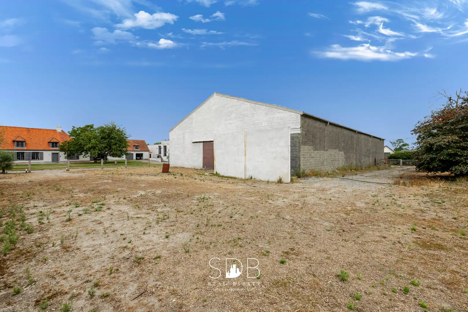 Landelijke villa met ruime bedrijfsgebouwen en opslagmogelijkheden op 23.740m² foto 33