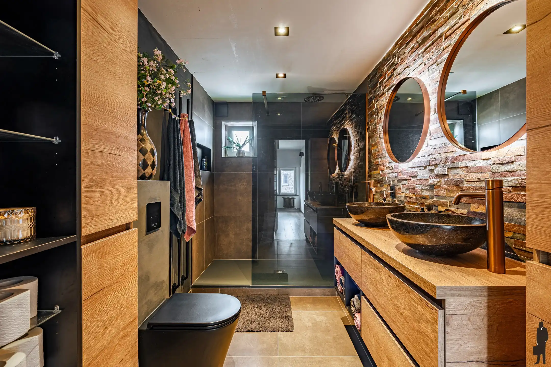 Instapklare woning met 4 slpk. te Minderhout foto 16