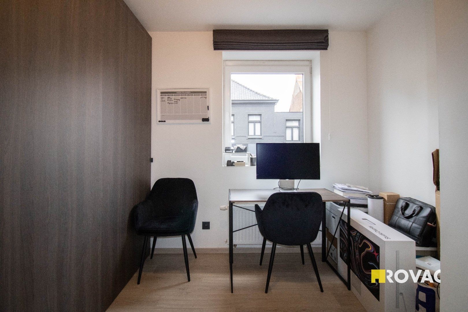 Zonnig appartement op 1e verdieping met ruim terras nabij centrum foto 20