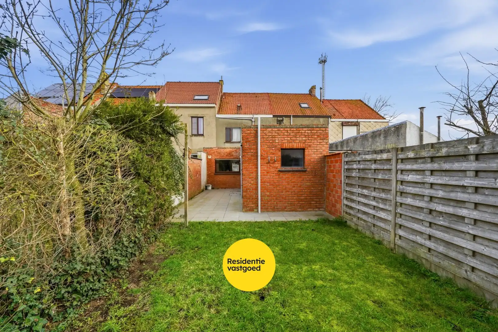 Te renoveren woning met 3 slaapkamers en tuin in Zandvoorde (Oostende) foto 2