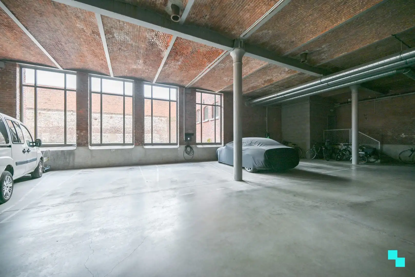 Exclusieve loft langs het water in Kortrijk! foto 32