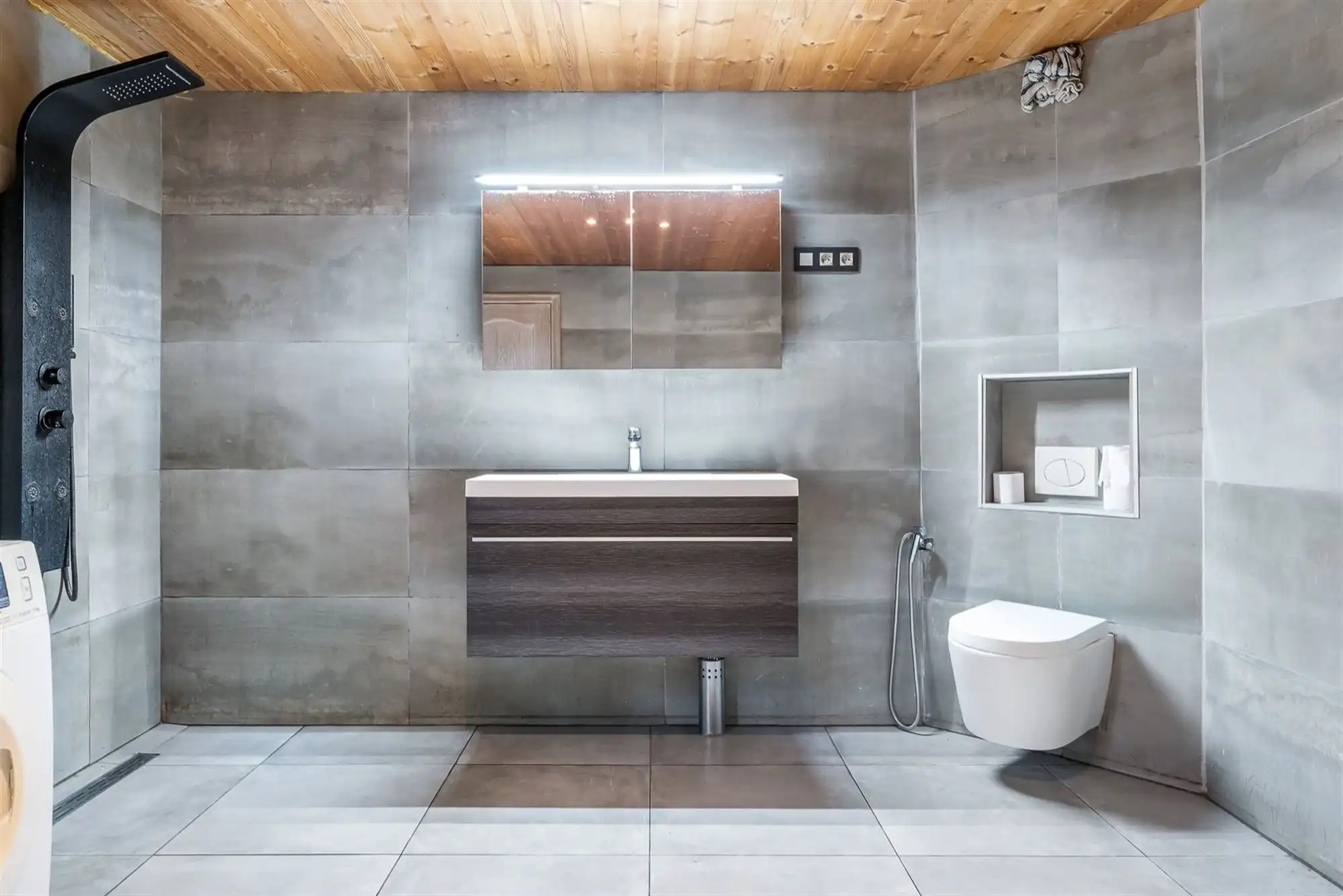 GERENOVEERDE WONING OP ZALIGE, RUSTIGE LIGGING TE BALEN foto 11