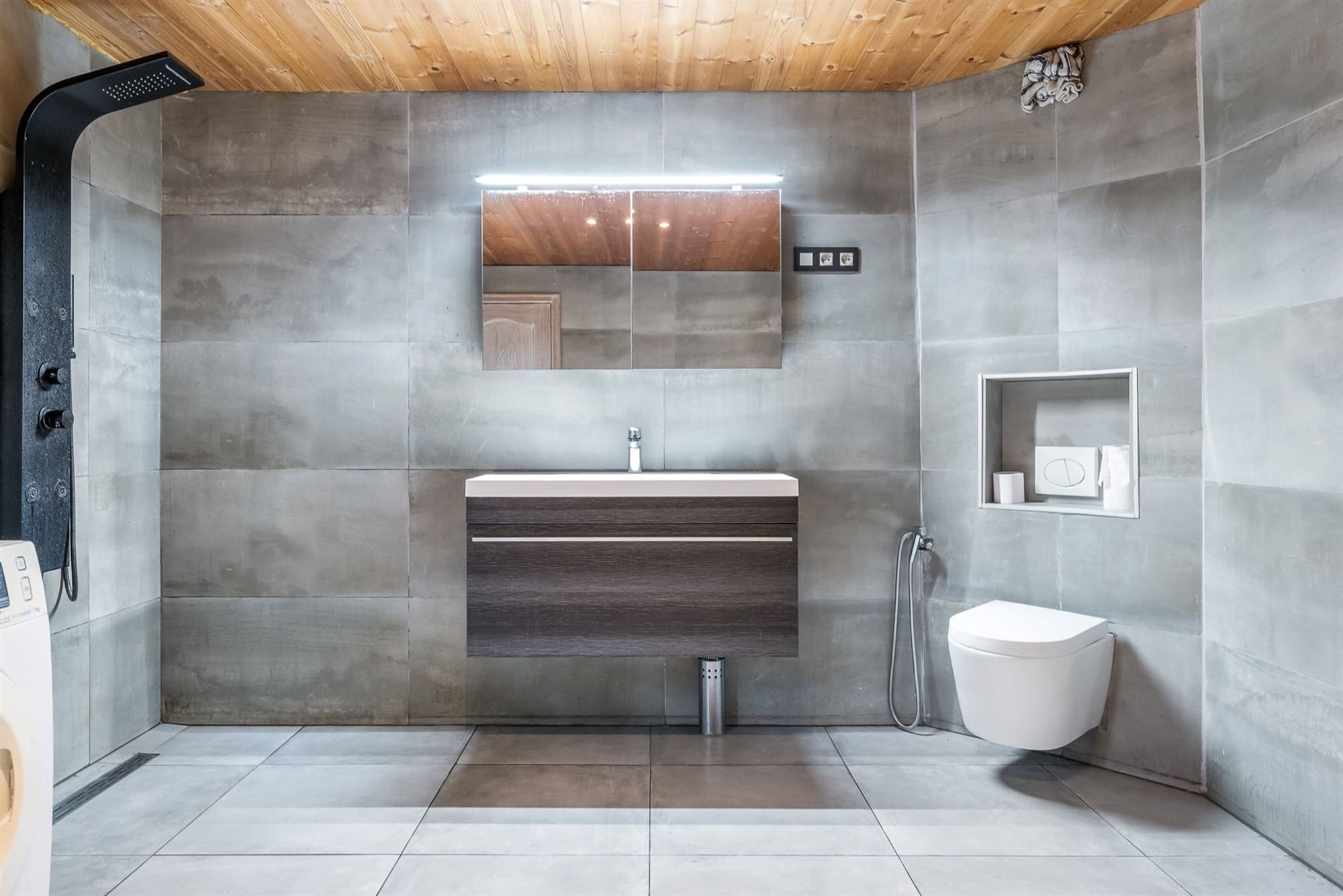 GERENOVEERDE WONING OP ZALIGE, RUSTIGE LIGGING TE BALEN foto 11