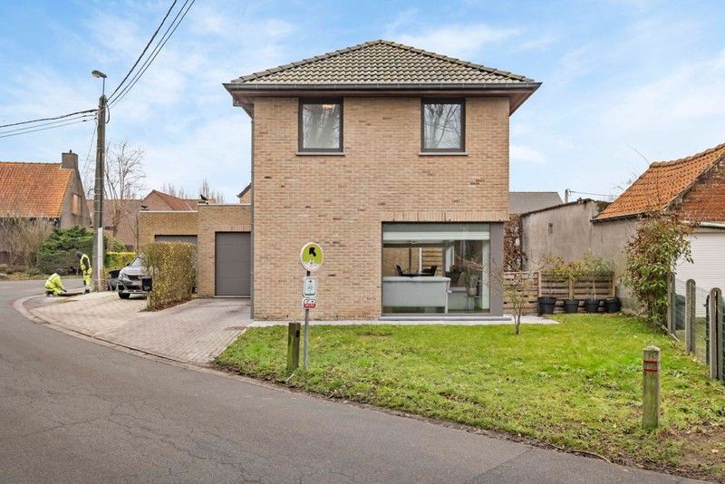 Instapklare woning te koop! foto 3