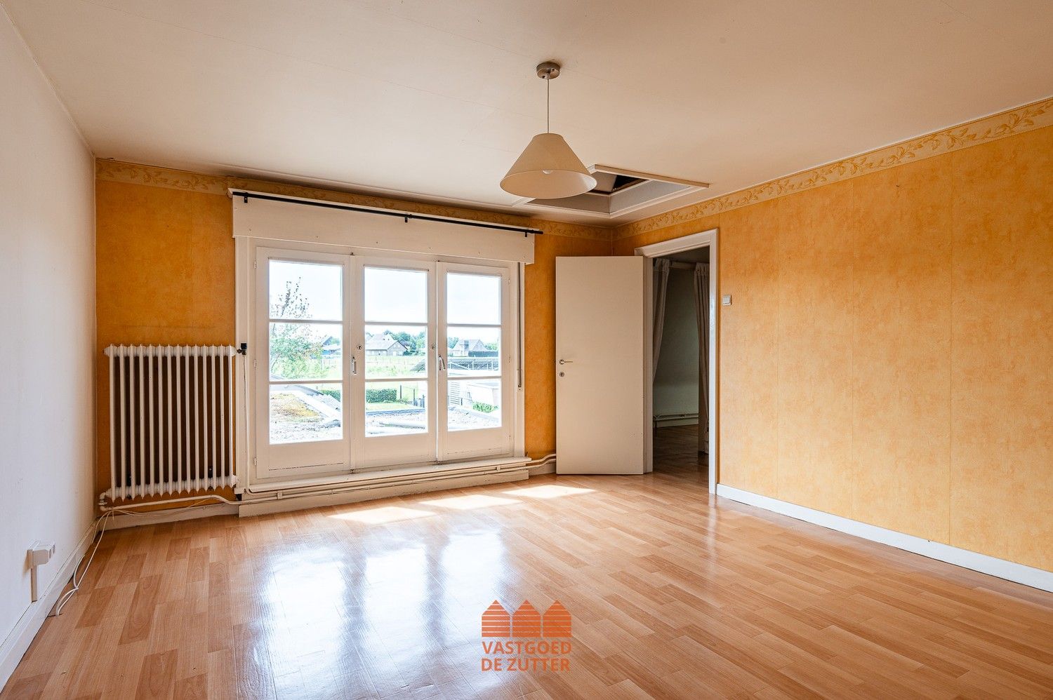 Op te frissen woning met zuid gerichte tuin op een toplocatie te Waarschoot. foto 24