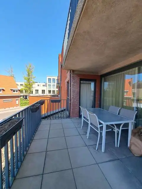 Comfortabel 2-slaapkamerappartement met TERRAS en AUTOSTANDPLAATS te huur in Sint-Andries Brugge foto 15