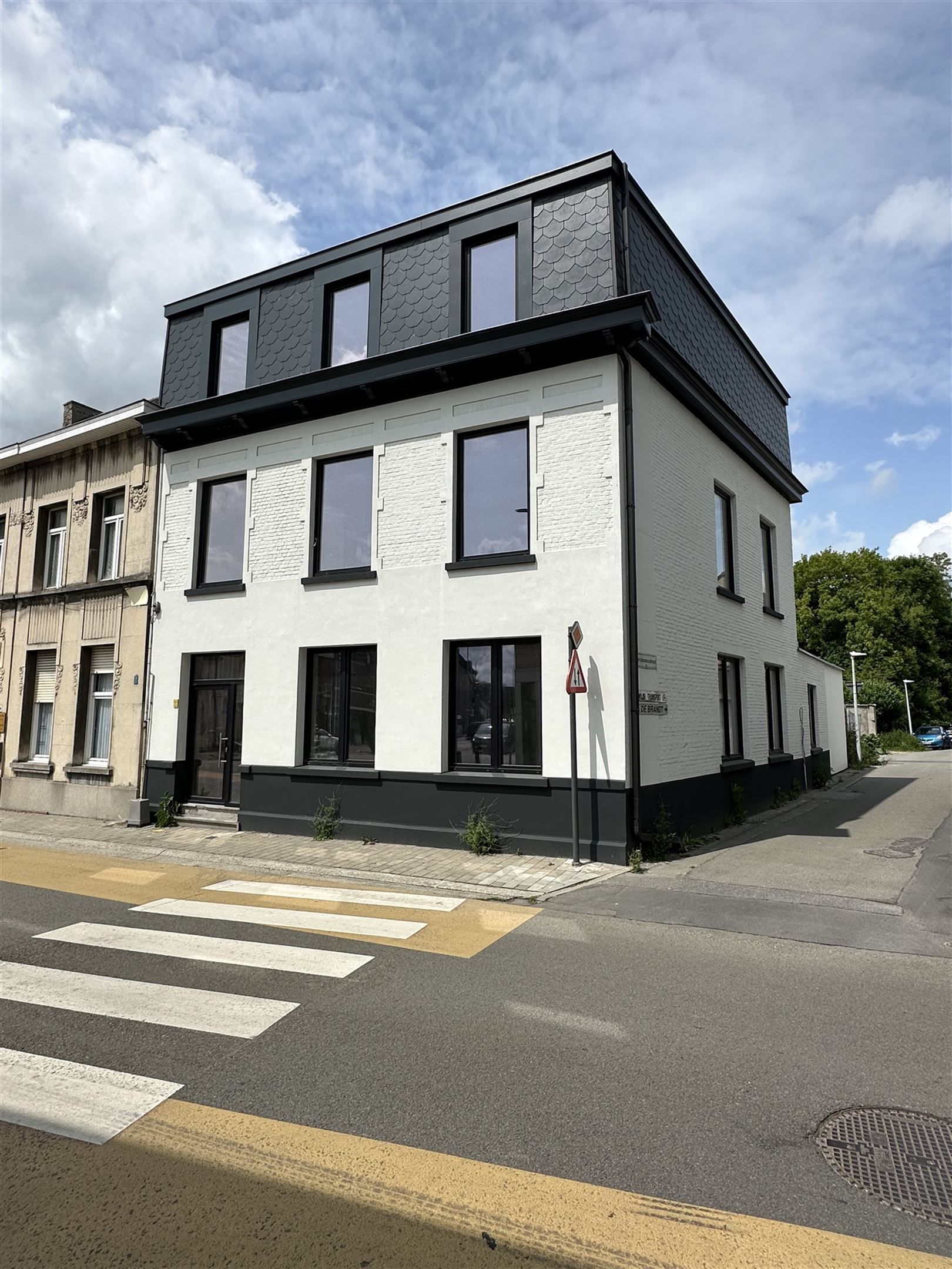 ()=>{if(producerUpdateValueVersion(node),producerAccessed(node),node.value===ERRORED)throw node.error;return node.value} Sint-Ursmarusstraat 21 - 9200 DENDERMONDE