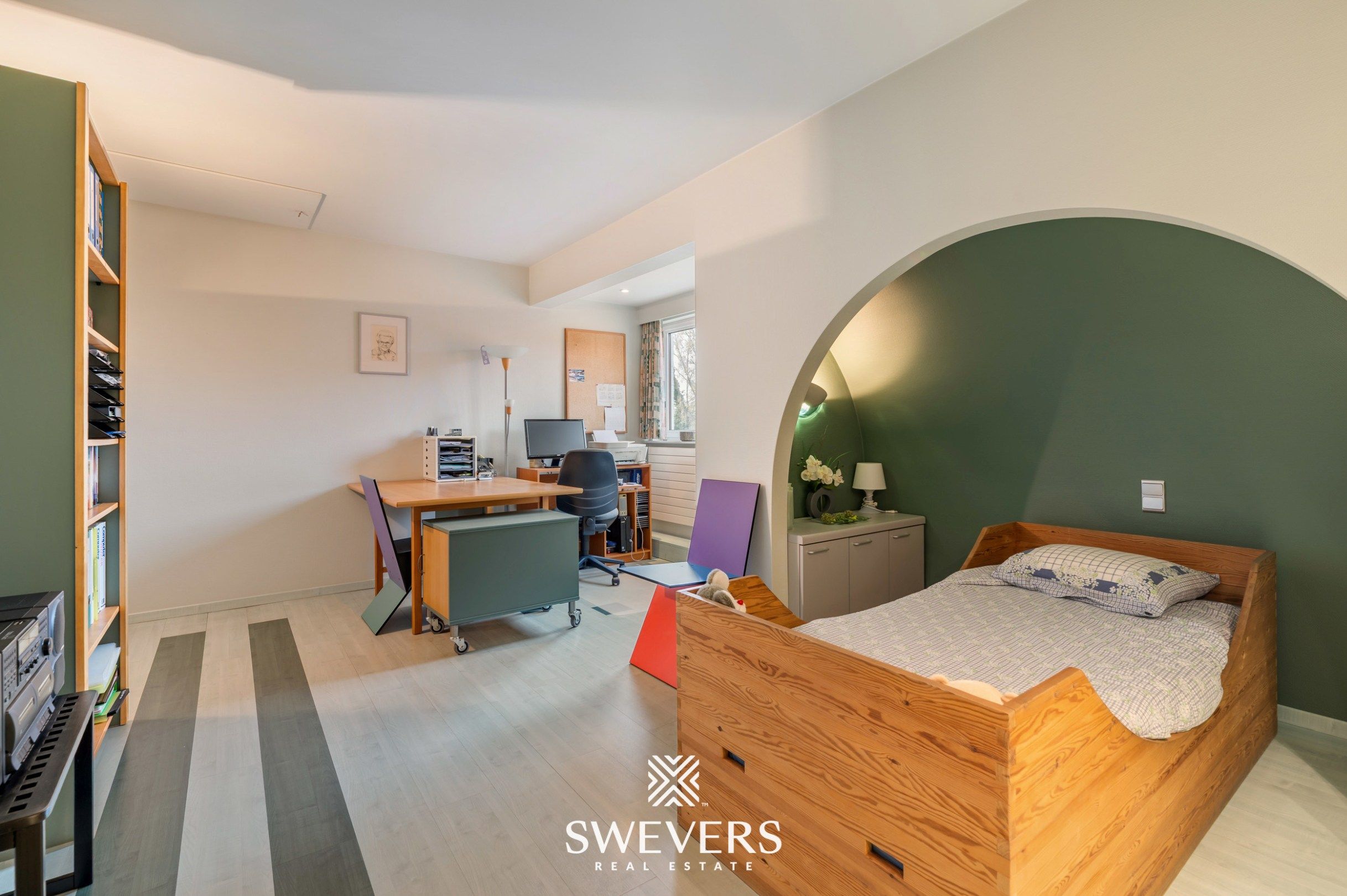 Instapklare gezinswoning op 11are 30ca in centrum Beringen foto 23