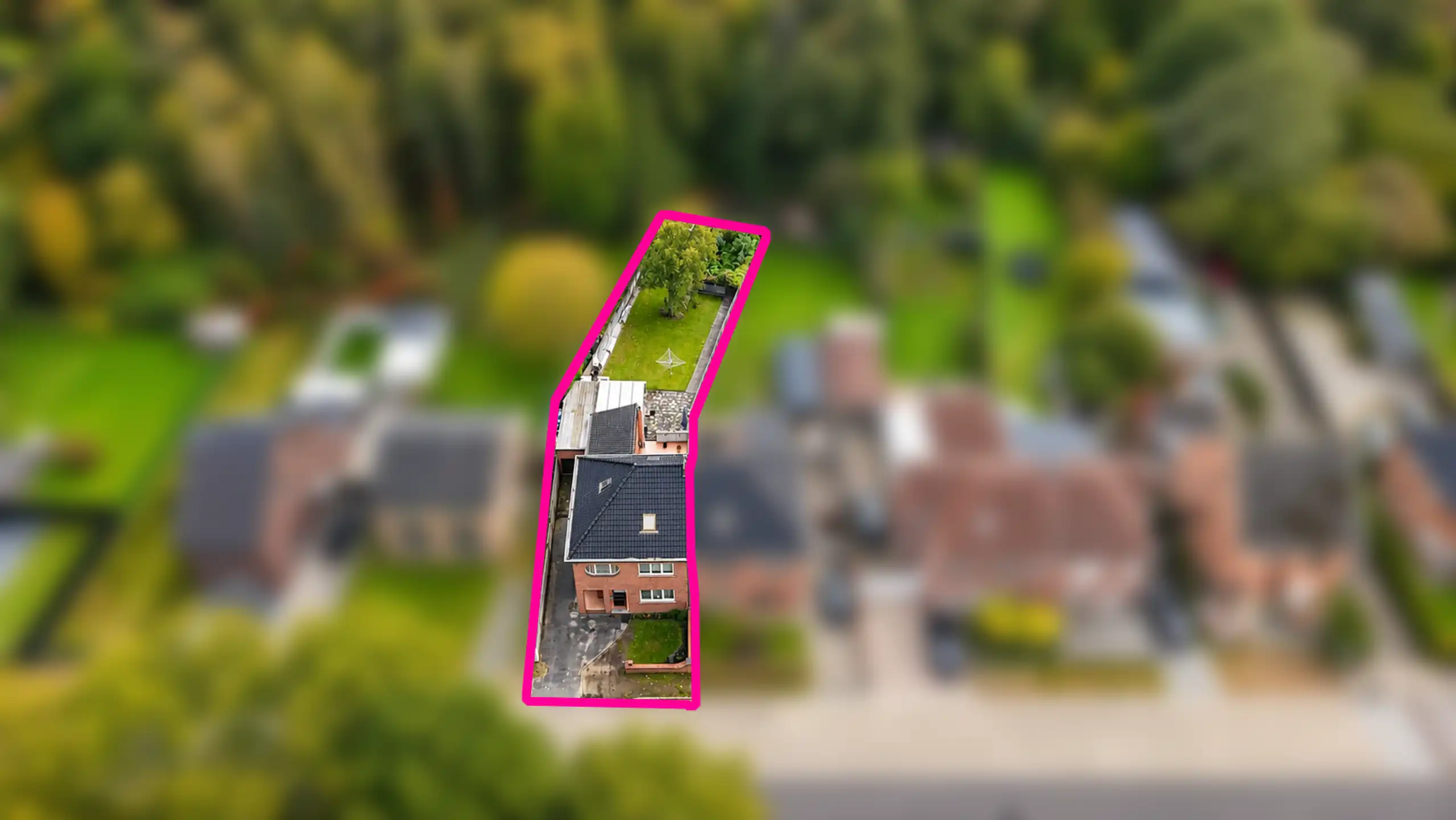 Instapklare halfopen bebouwing met zonnige tuin en garagebox foto 51