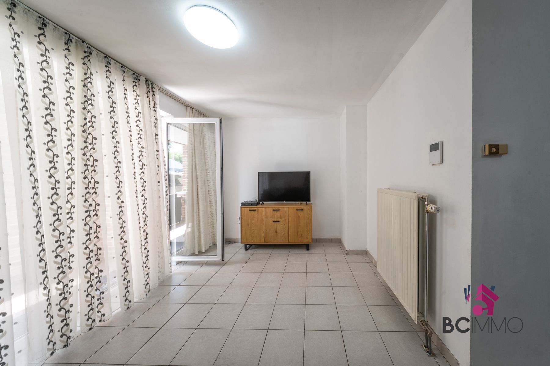 Gelijkvloers appartement met terras te koop in Genk foto 4