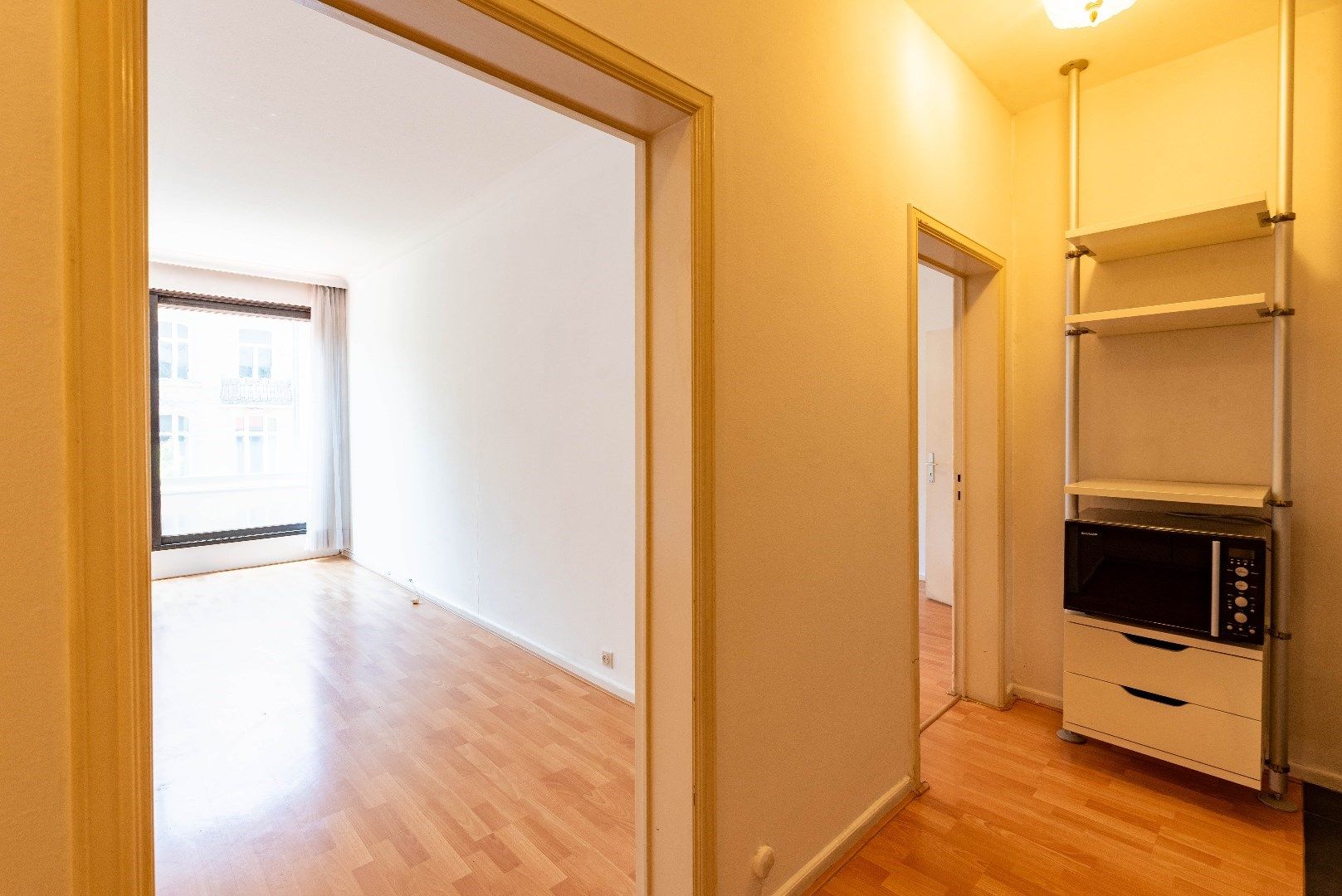 Goed gelegen één slaapkamer appartement foto 3