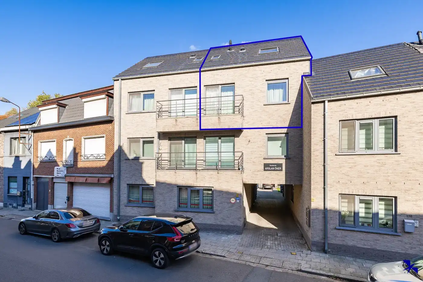 Modern 2-slaapkamer appartement uit 2014 nabij het centrum van Willebroek foto {{pictureIndex}}