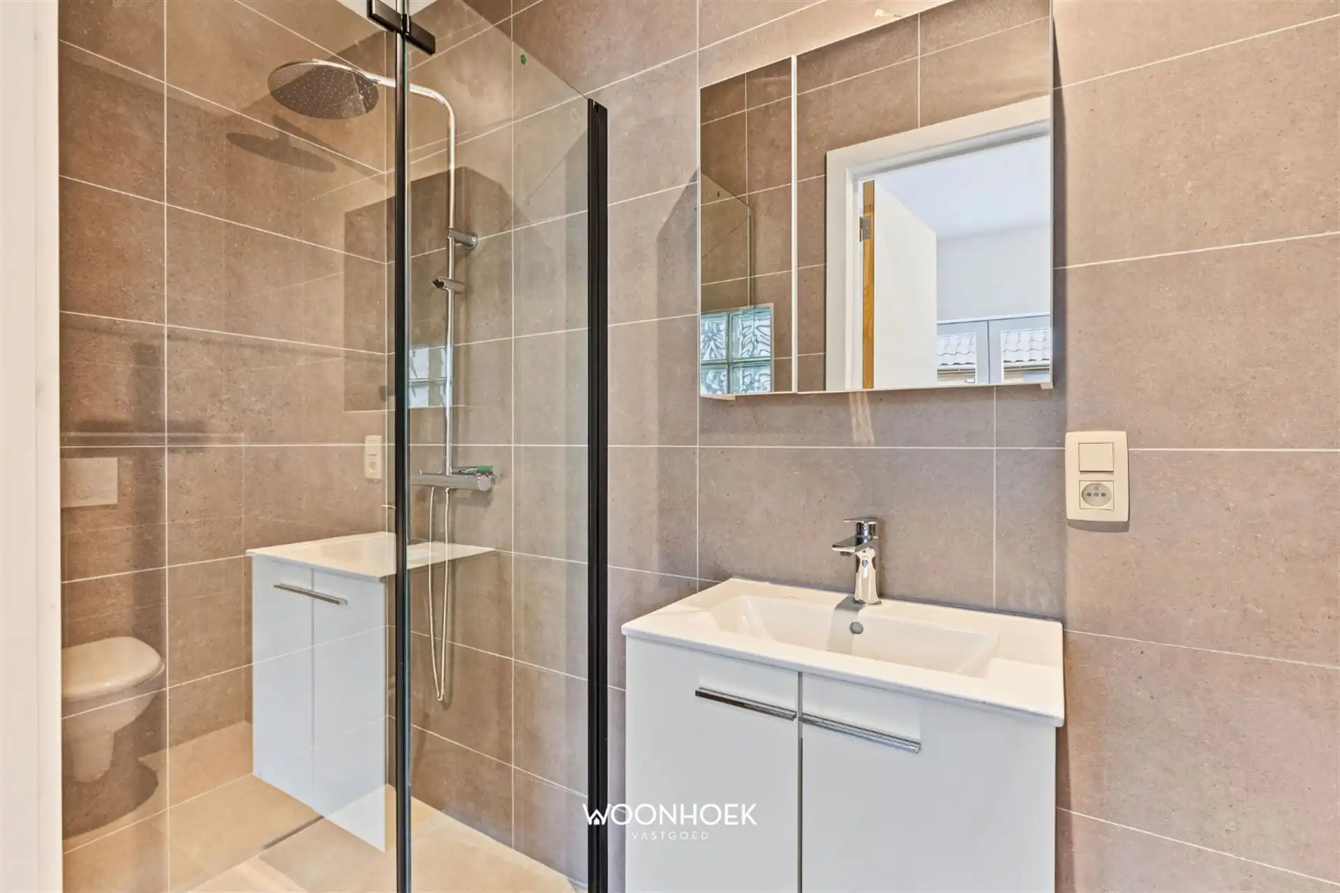 HO bebouwing met 4 slaapkamers op een perceel van 937 m² foto 8