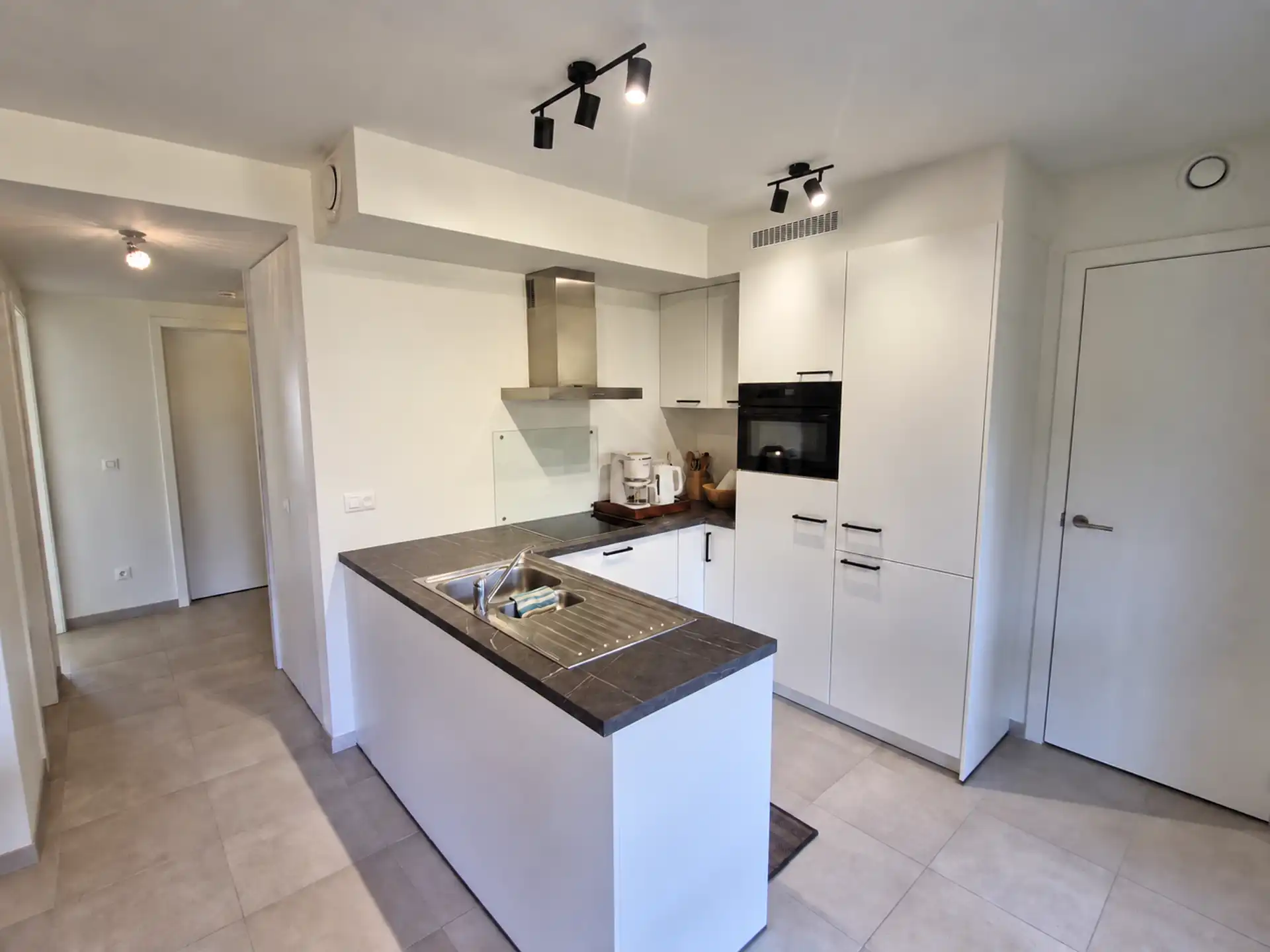 Appartement te huur foto 8