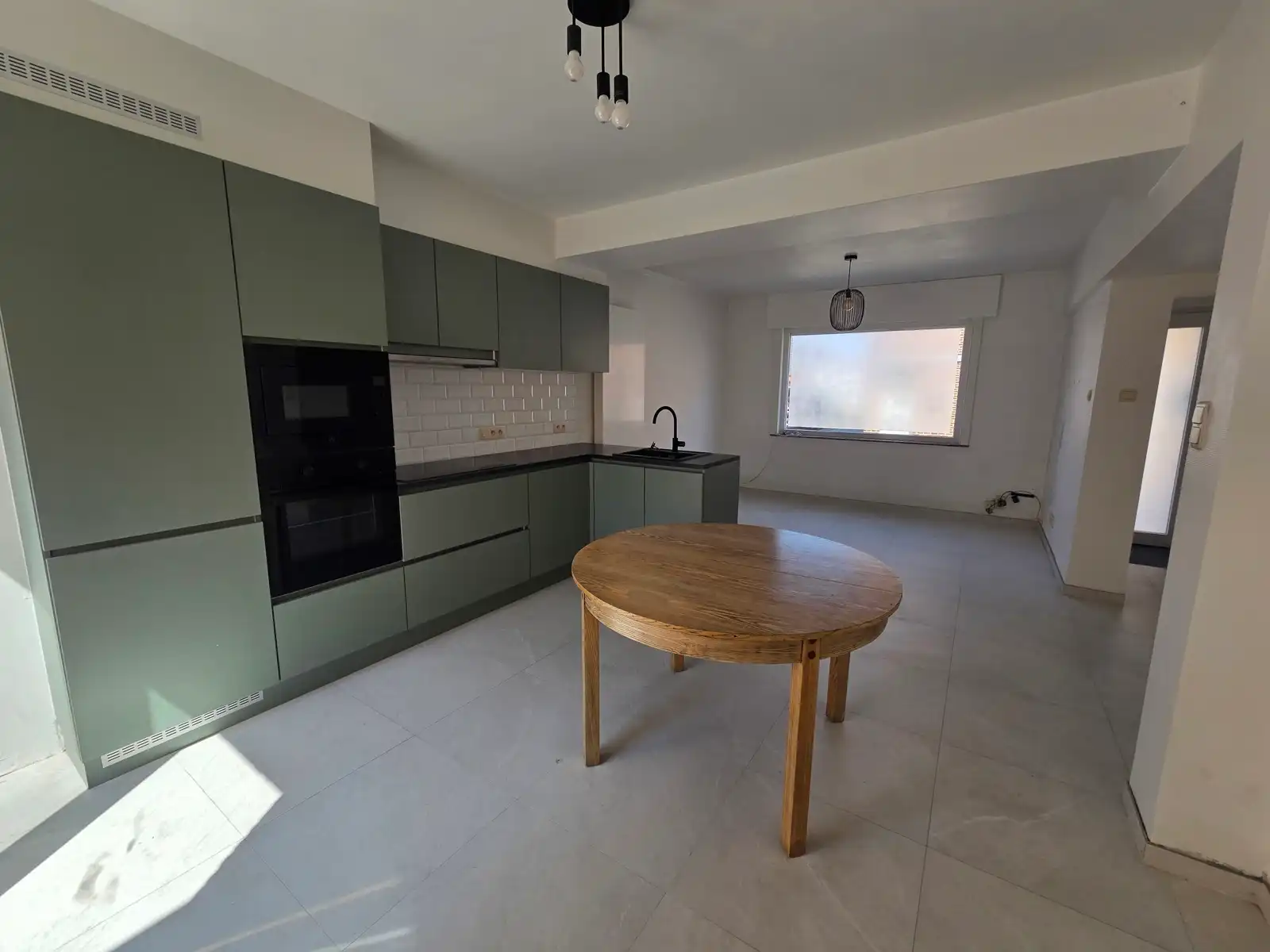 Aangename woning met 2 slaapkamers! foto {{pictureIndex}}