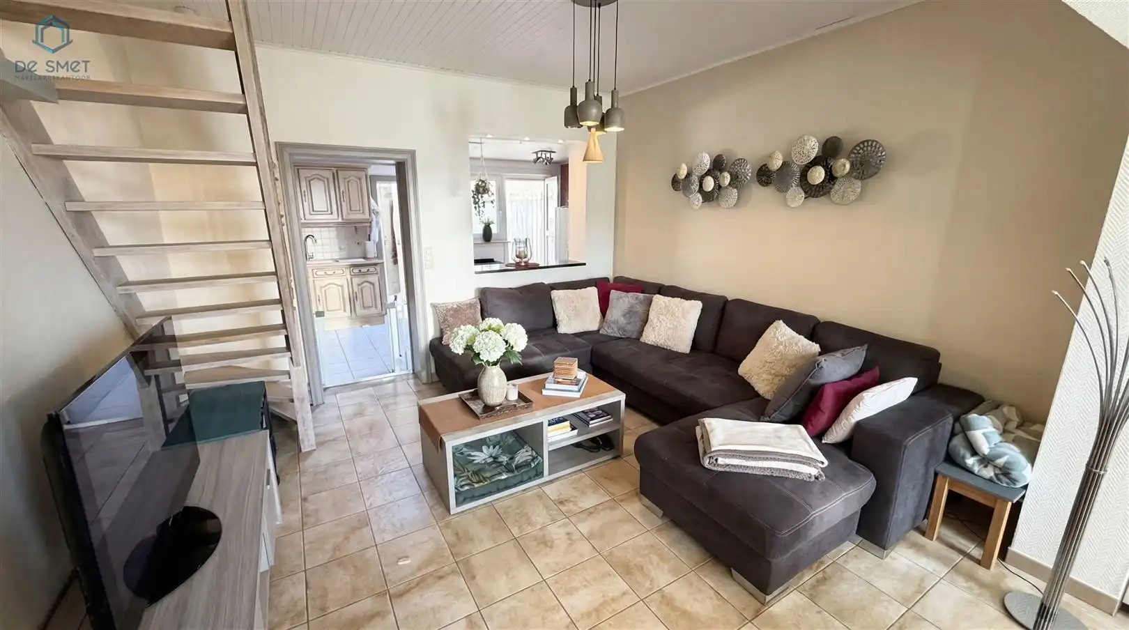 INSTAPKLARE WONING MET 2 SLAAPKAMERS, TUIN EN UITBREIDINGSMOGELIJKHEDEN TE SCHENDELBEKE foto 4