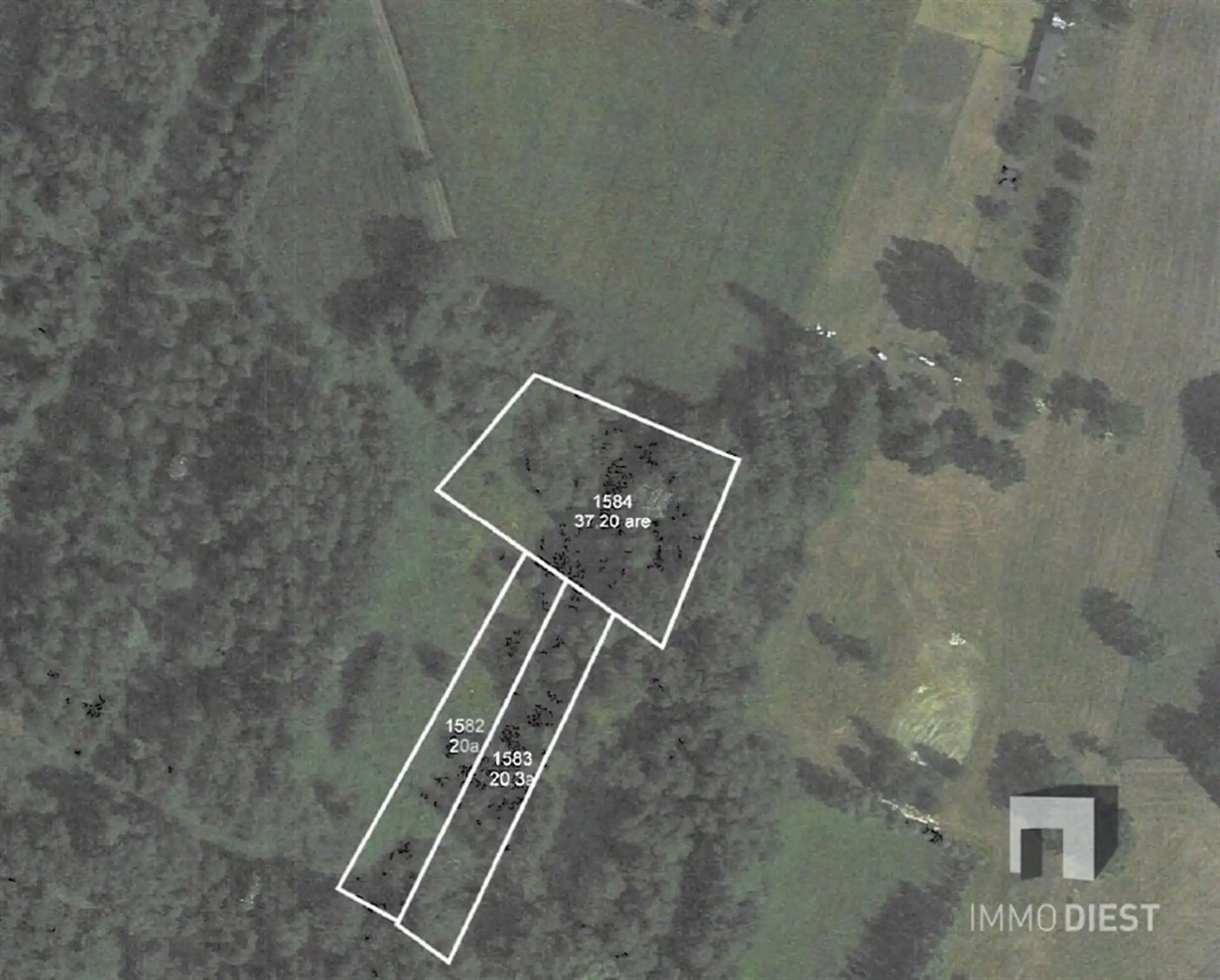 Grond met een oppervlakte van 79a 45ca - natuurgebied foto 3