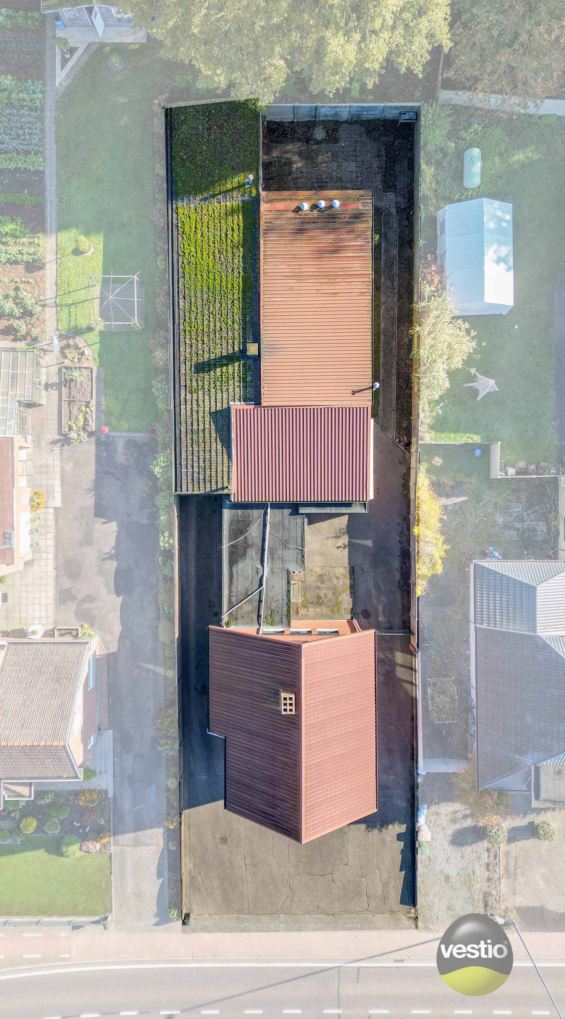 RUIME WONING MET 200 M² WERKPLAATSEN TE OPGLABBEEK foto 4