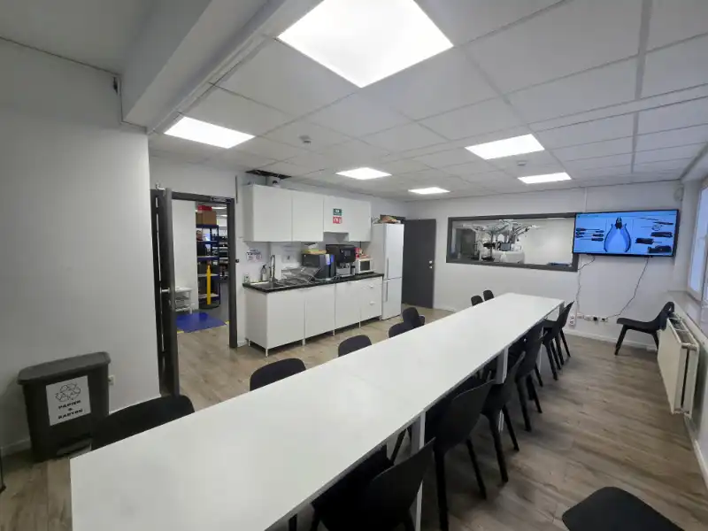 bedrijfsgebouw te huur foto 6