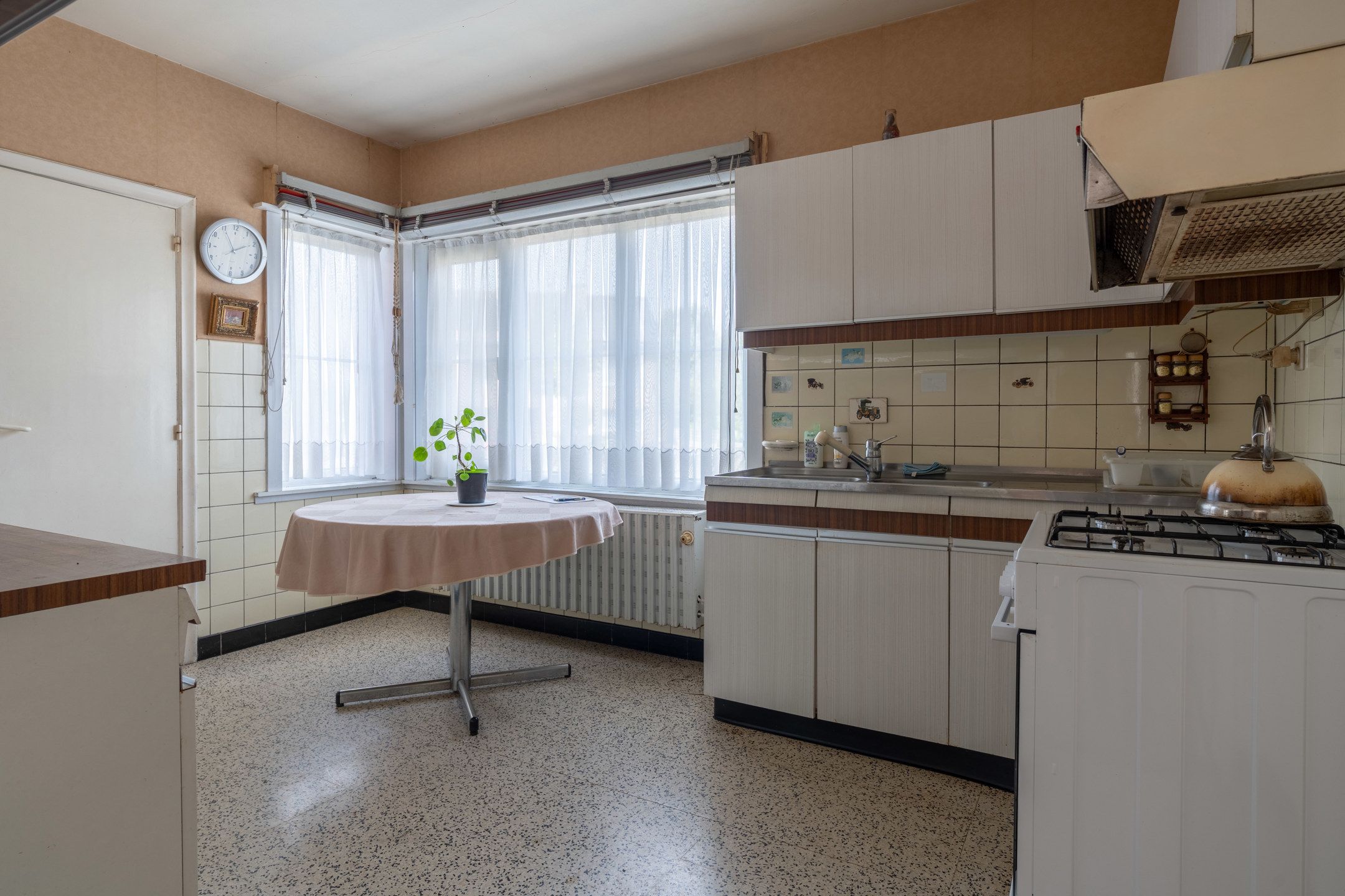 Te renoveren charmante woning met 3 slpks op 614 m² foto 11